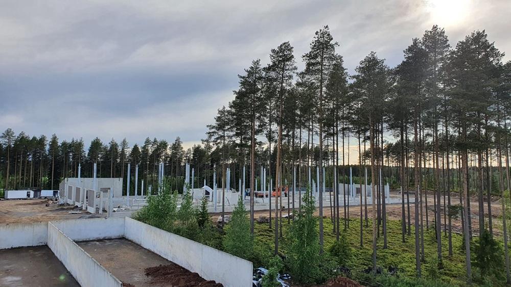 Ilmakuva Koskimäen maitotilan pihaton rakennustyömaalta