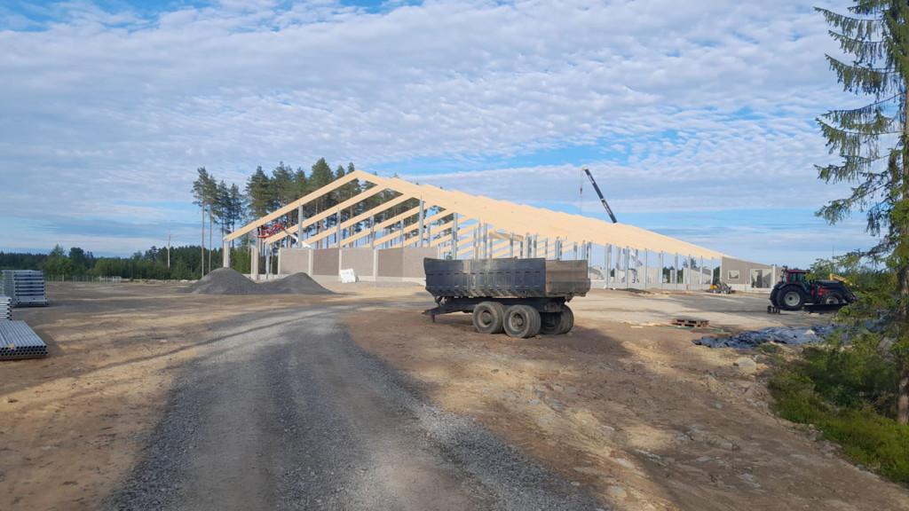 Koskimäen maitotilan pihaton rakennustyömaa